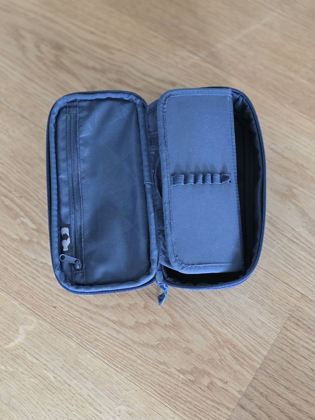 Satch Borse & Zaini: Satch Schul-Rucksack mit Turnsack und Etui – Usato da Oberhasli venduto da Fabilan 2