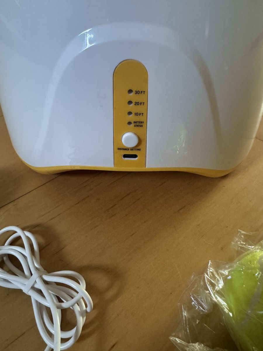 Giocattoli: Ball Wurfmachine für Tiere – Nuovo (secondo la descrizione) da Pfungen venduto da HM-Auctioneer 1