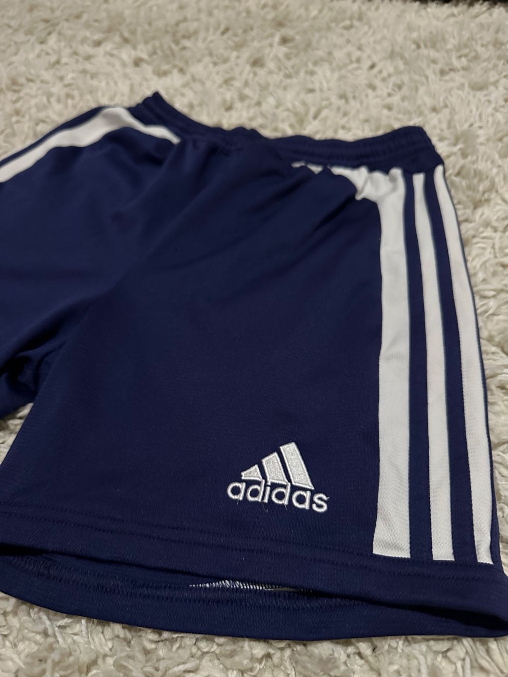 Adidas Pantaloni: Adidas Shorts Gr.164 – Usato da Bern venduto da BrandVilla 2