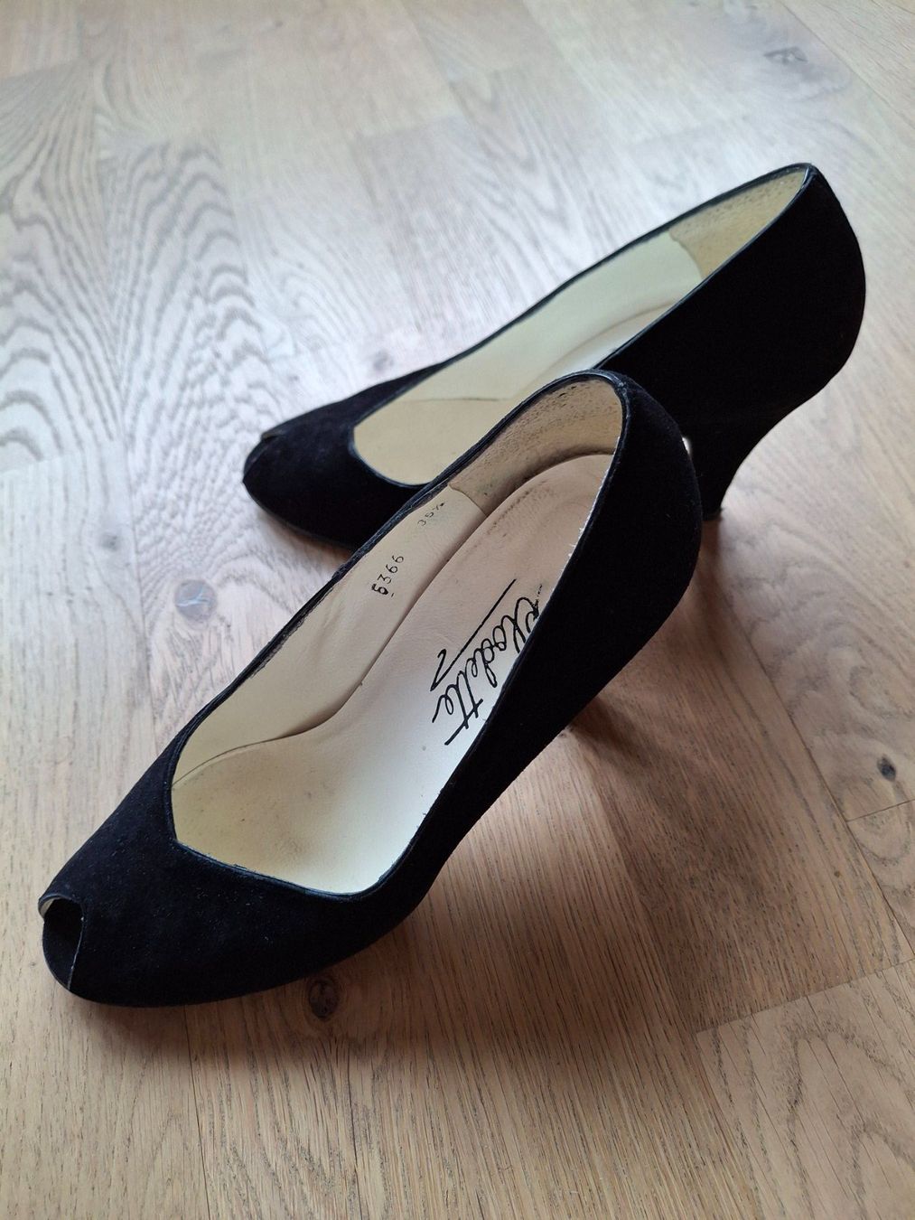Scarpe da donna: Pumps - peep toes - 80er – Nuovo (secondo la descrizione) da Hünibach venduto da keypin01 1
