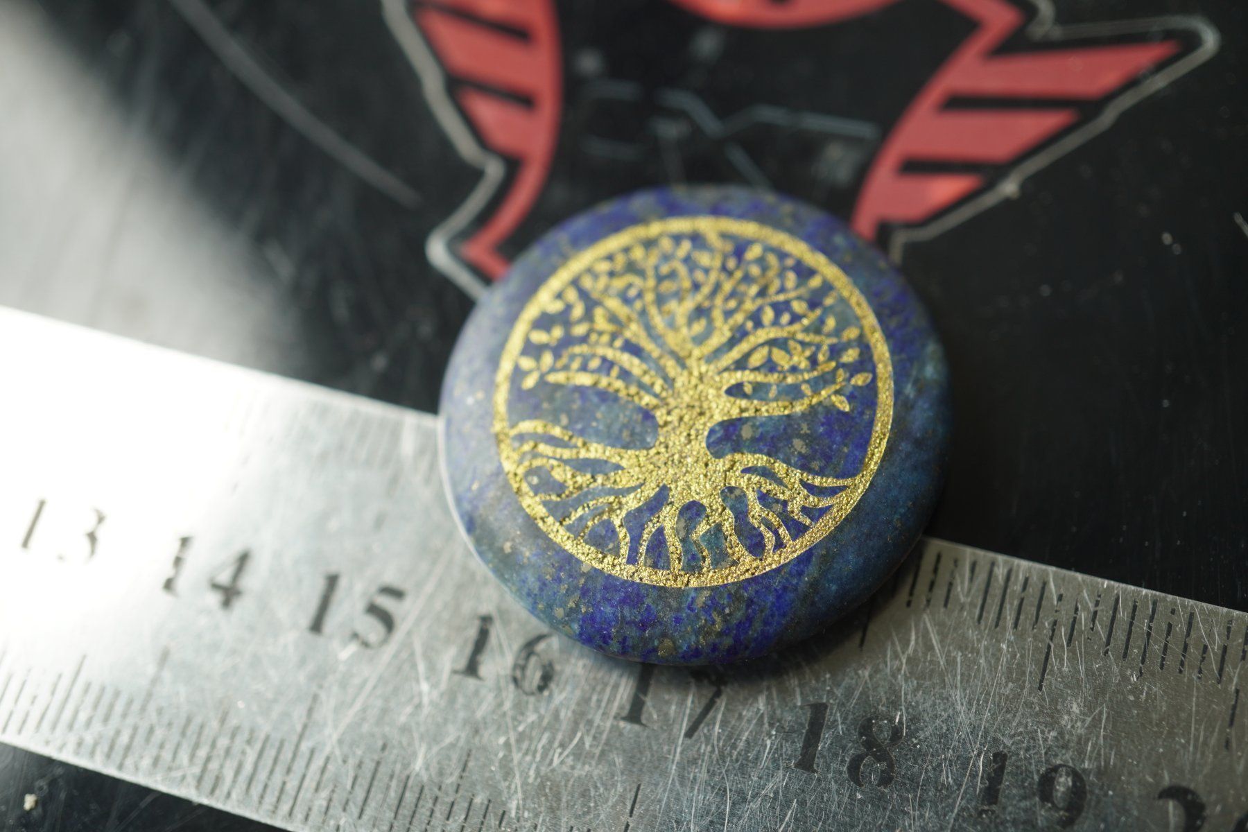 Minerali & Pietre curative: Lapis  Disc 30x6mm "Baum des Lebens" inkl porto – Nuovo e nell'imballaggio originale da Eschenbach SG venduto da topstone