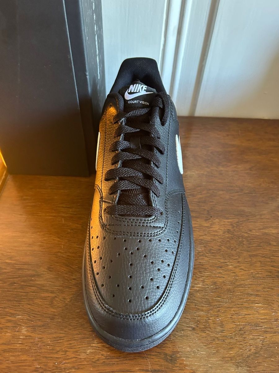 Nike Scarpe da uomo: Neue Nike Schuhe – Nuovo (secondo la descrizione) da Luzern venduto da est_5jhg 2