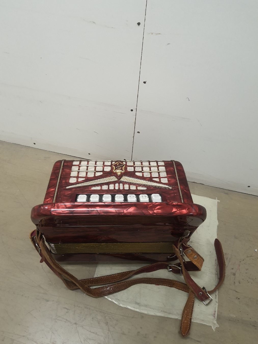 Hohner Musikinstrumente: accordéon hohner norma 4 voix  – Gebraucht aus Pont-de-la-Morge von Mirabelle0 5