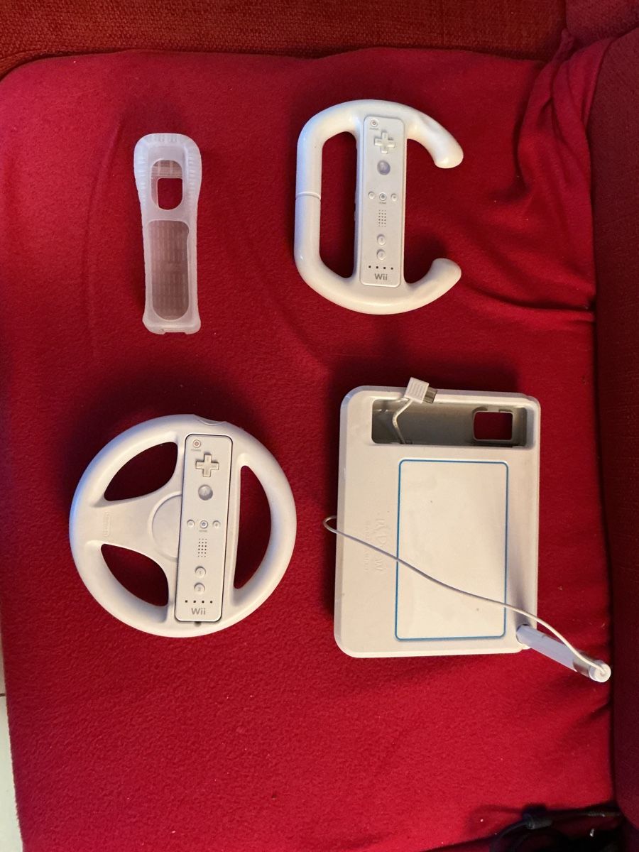 Nintendo Console: Nintendo Wii – Usato da Bözberg venduto da Lederli