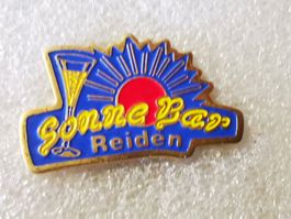 Ansteckpin 148: Sonne Bar Reiden