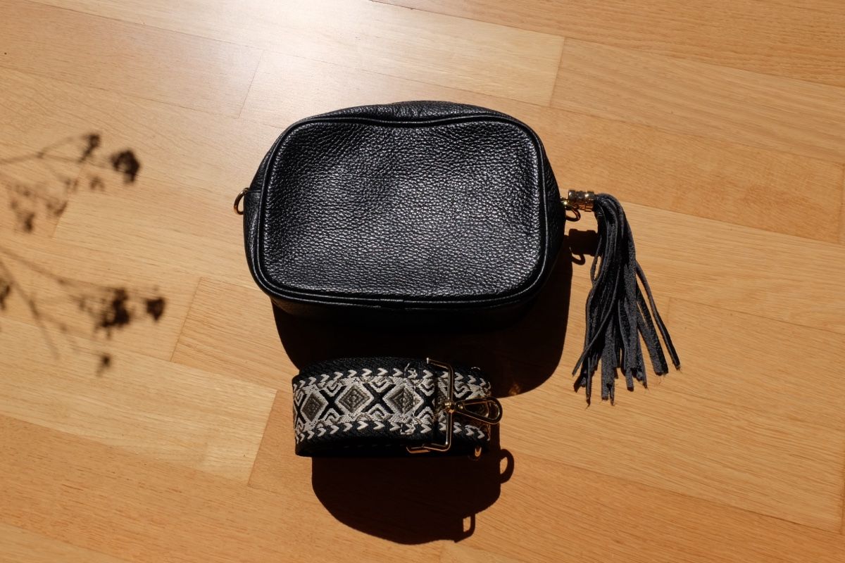 Borse da donna: Tasche schwarz Leder mit Tragegurt Damen  – Nuovo (secondo la descrizione) da Kriens venduto da J.Iten