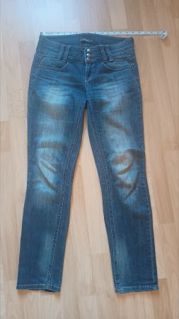 Tube-Jeans von Esprit (27/30)