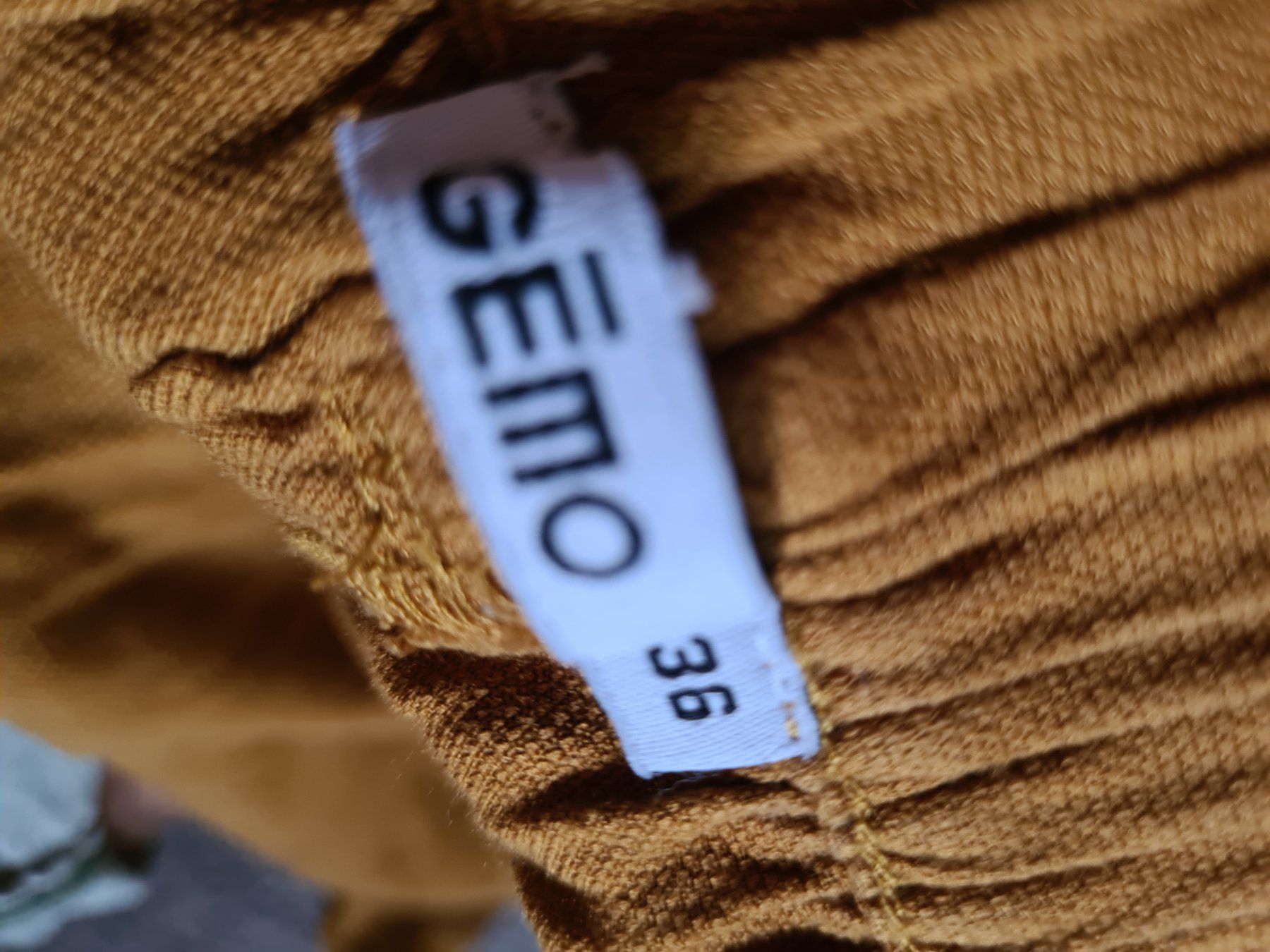 Kleiderpakete: Shirt mit passender Hose gr.36 wow – Gebraucht aus Ferden von jemyce 3