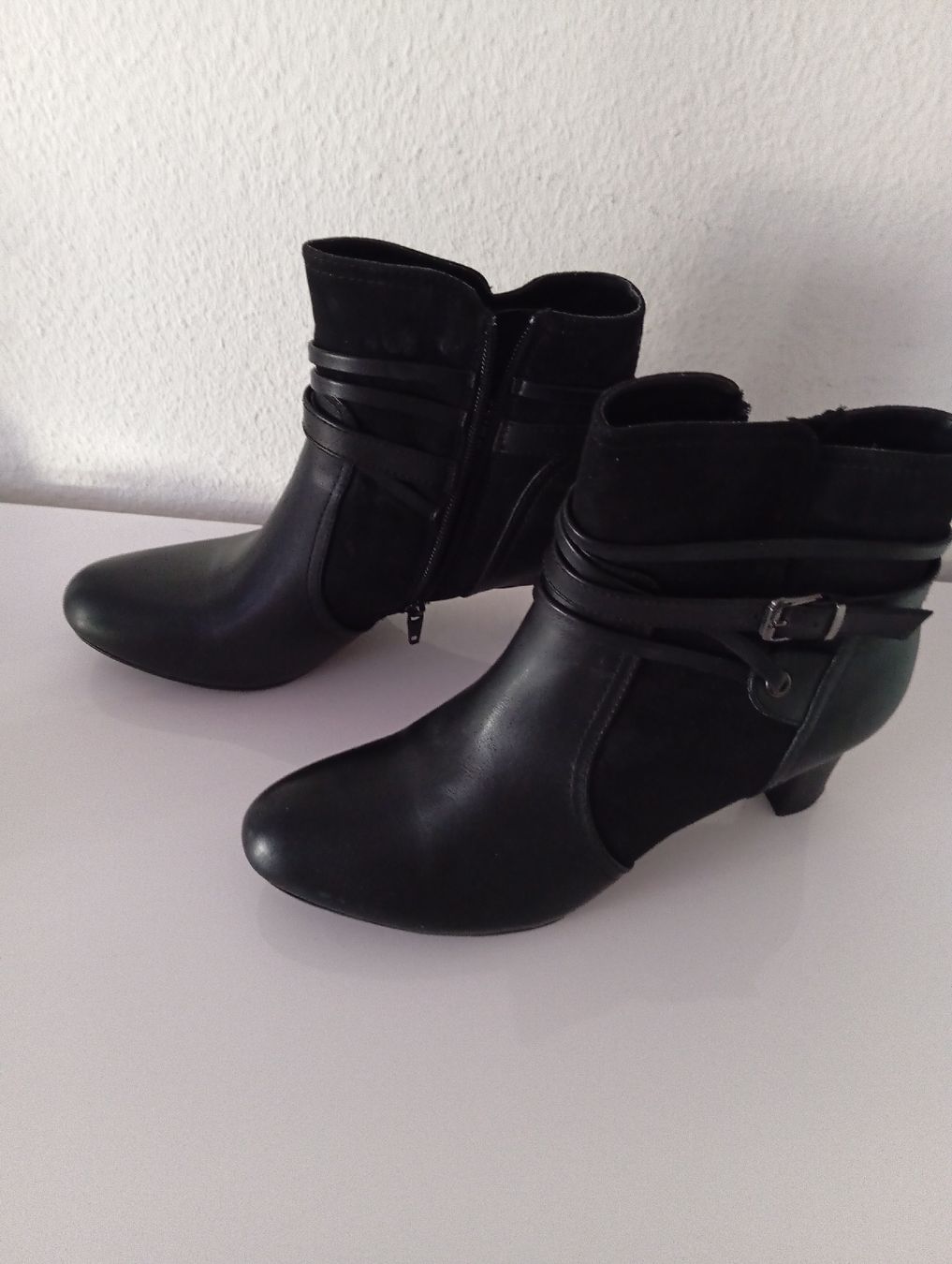 Scarpe da donna: New bottines – Usato da Fribourg venduto da mal_8zjh 1
