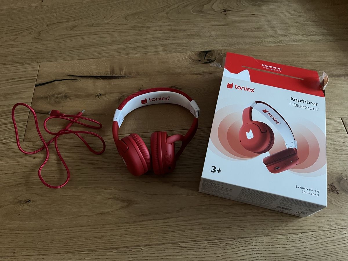 Tonies Kopfhörer: Rote Toniebox 2 Bluetooth Kopfhörer unbenutzt – Neu (gemäss Beschreibung) aus Thalwil von anna_sigrist