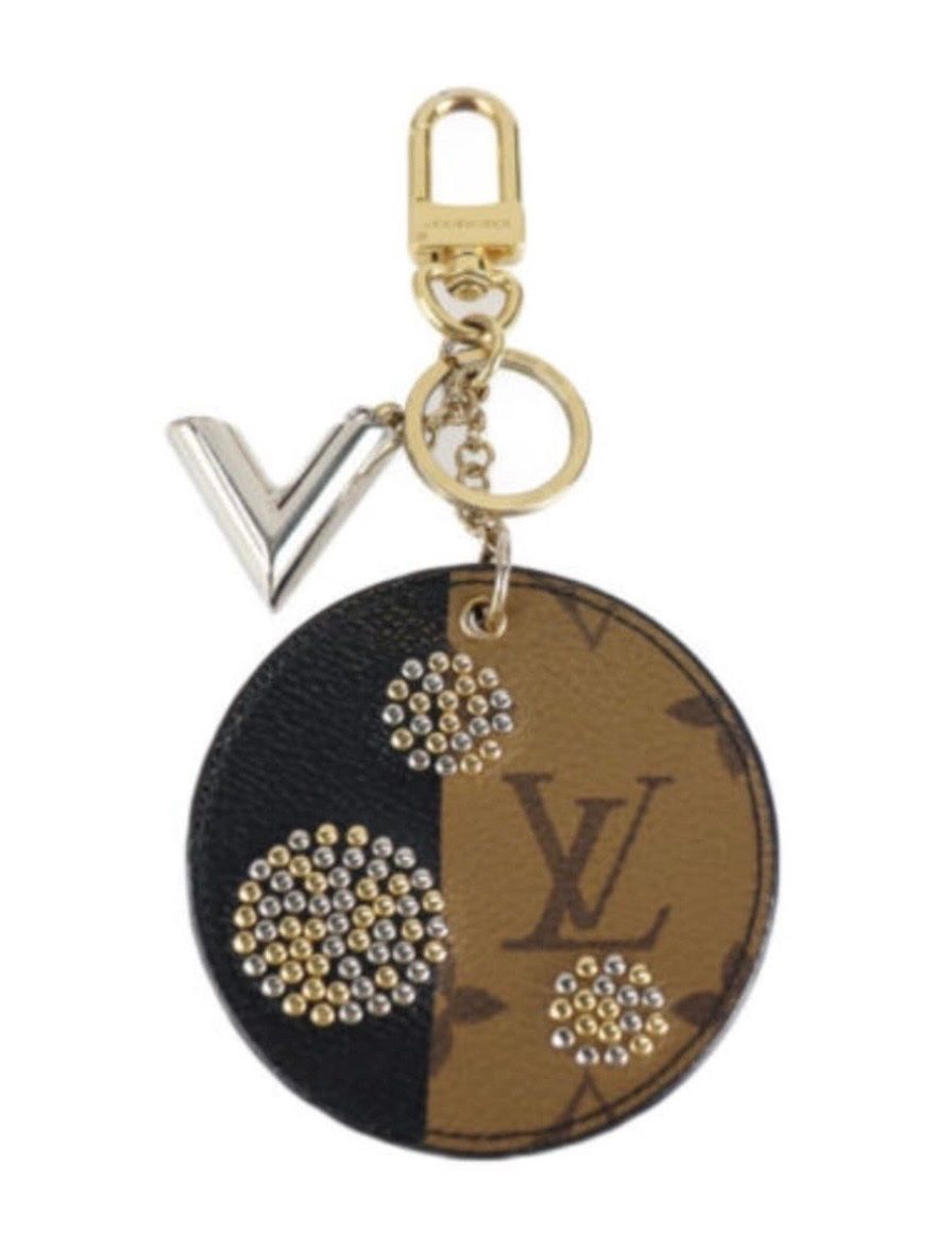 Louis Vuitton Portachiavi: LOUIS VUITTON Key Holder und Bag Charm – Usato da Chur venduto da Hortensia03