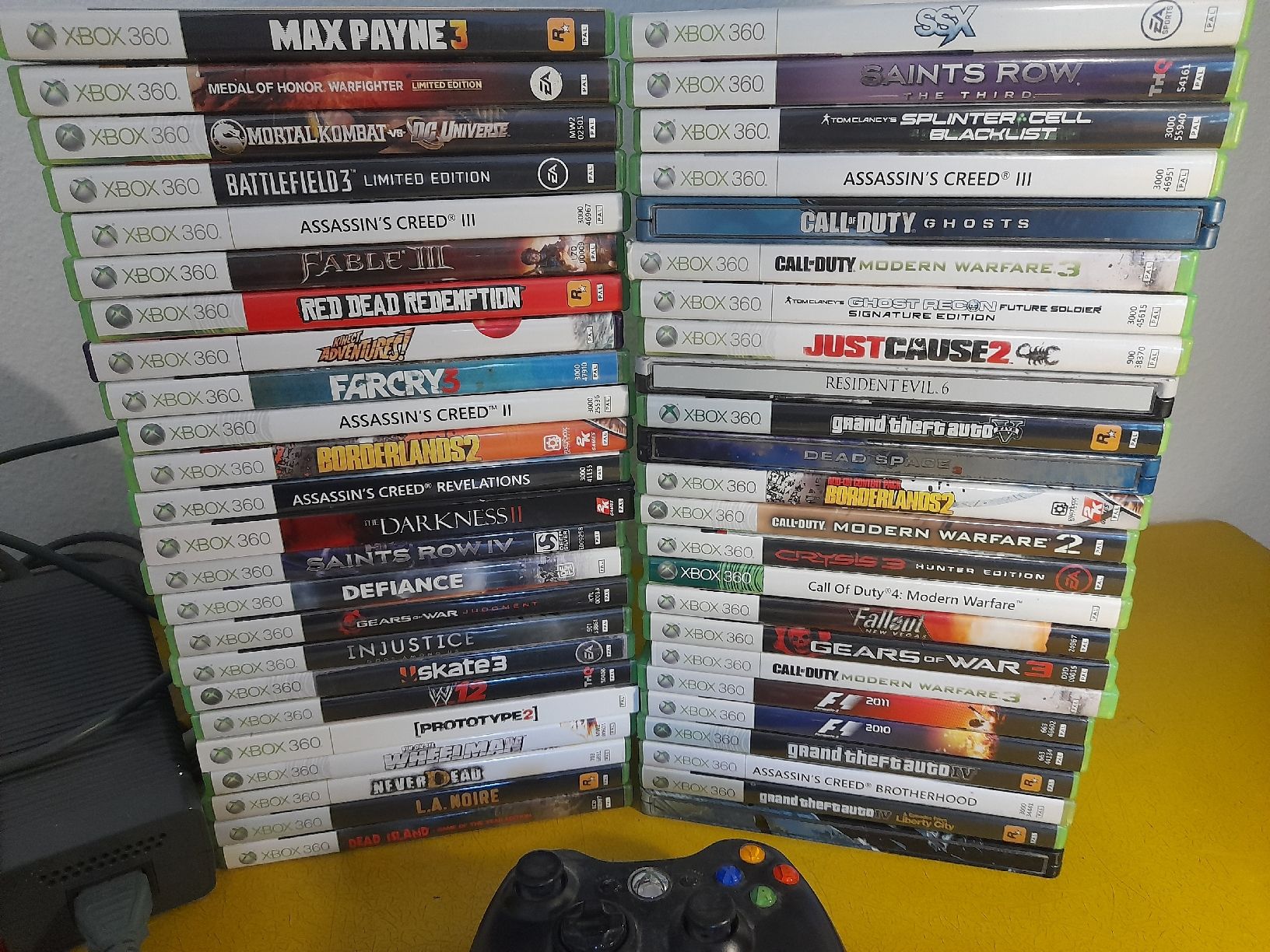 Microsoft Console: Xbox 360 mit 48 Spiele + 4 Controller – Usato da Winterthur venduto da SchlaubiGo 2