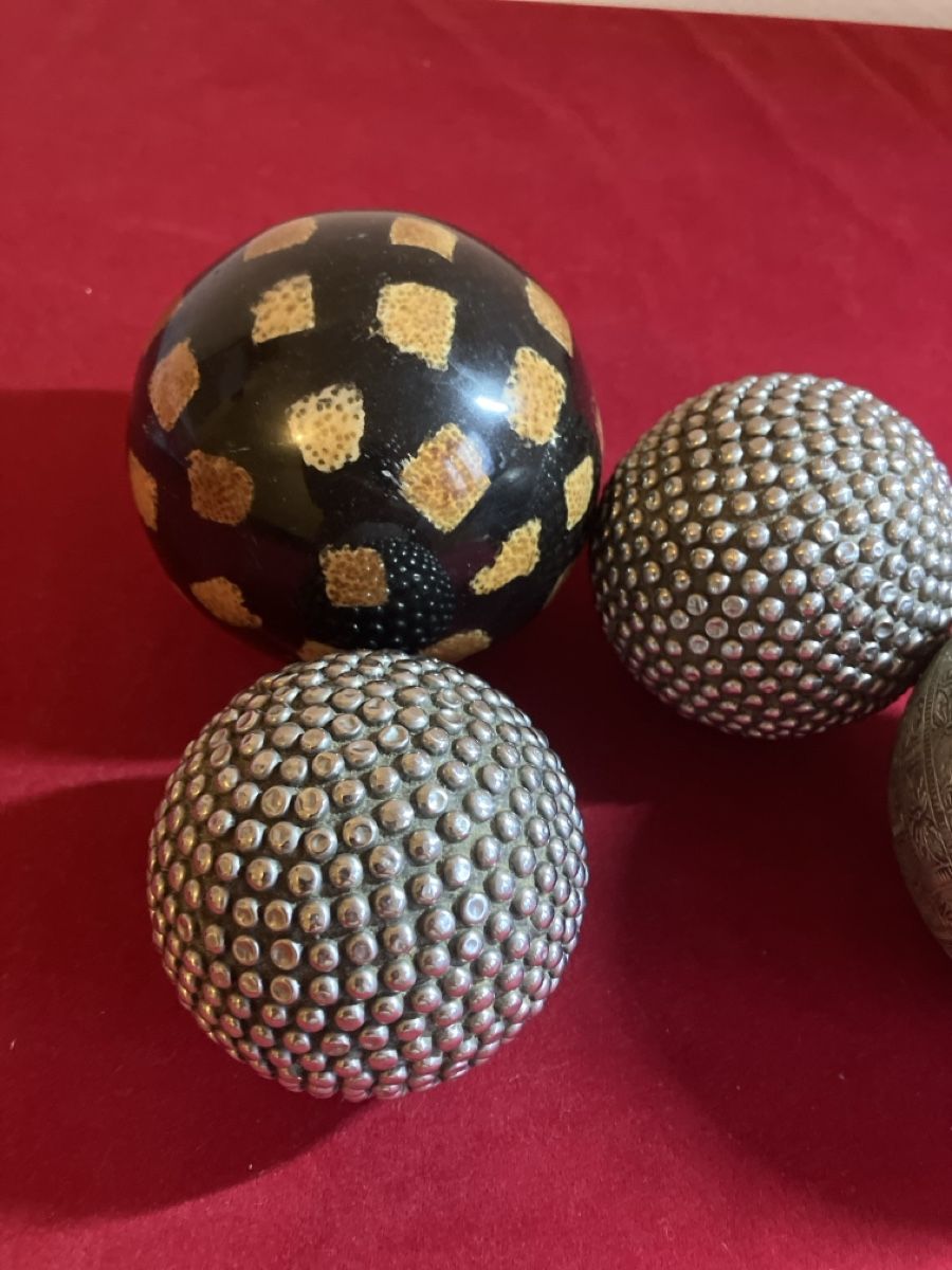 Alle Dekorationen: 4er Set Vintage Deko Kugeln, einzigartiges Design! – Gebraucht aus Muralto von jac_hkz5 1