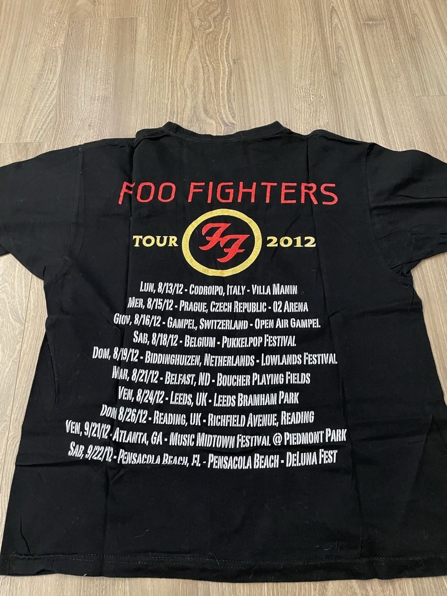 T-Shirts: T-shirt Foo Fighters Tour 2012 – Gebraucht aus Sierre von Ruyfigas 1
