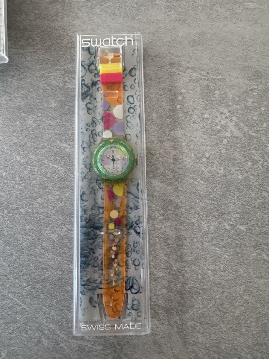 Swatch Uhren: Montre Swatch multicolore  – Defekt aus Posieux von Angeles82