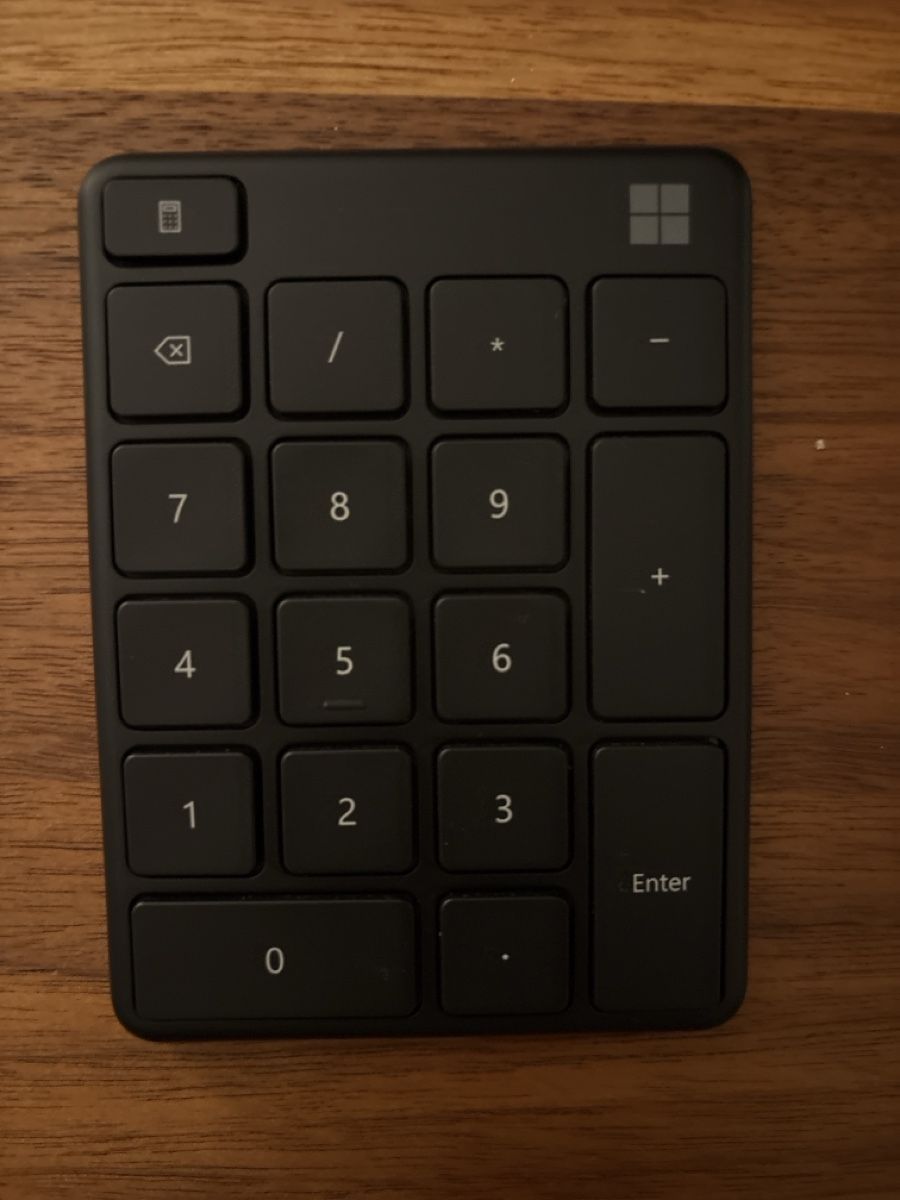 Microsoft Tastaturen: Microsoft Tastatur und Nummernblock – Gebraucht aus Zürich von ZuriiiCity 2
