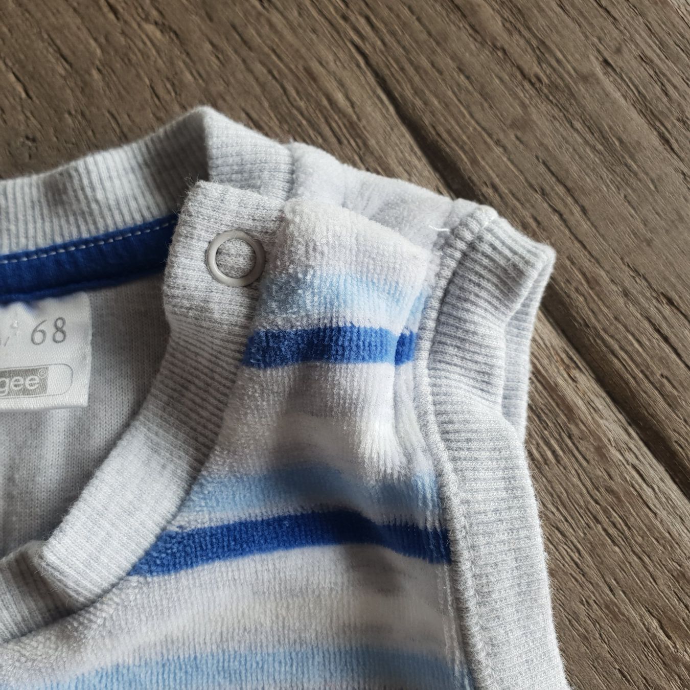 Pullover & Sweatshirts: 🐸 BABY PLÜSCH PULLOVER PULLUNDER 68 DINOSAURIER DRACHE – Gebraucht aus Môtier (Vully) von Frogs 3