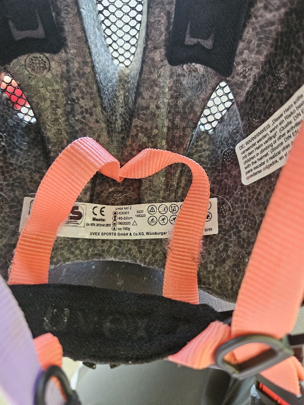Uvex Casques: Uvex Kinderfahrradhelm – D'occasion à Hünenberg See par mar_dpm2 2