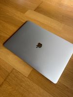 Apple MacBook Pro 15-inch 2018 i7 16GB RAM Silver