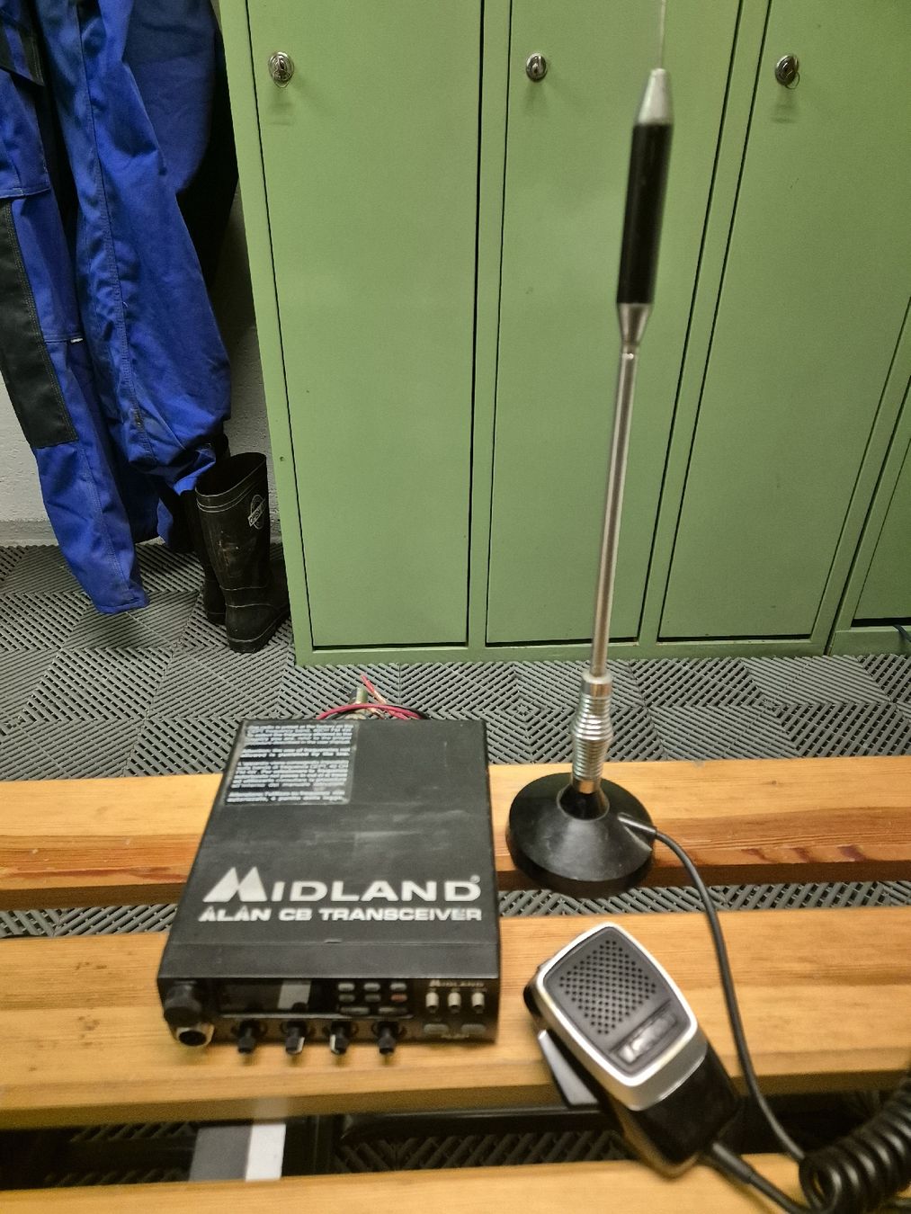 Midland Radiocomunicazione: CB Funk Midland – Usato da Unterkulm venduto da Stiibiz 2