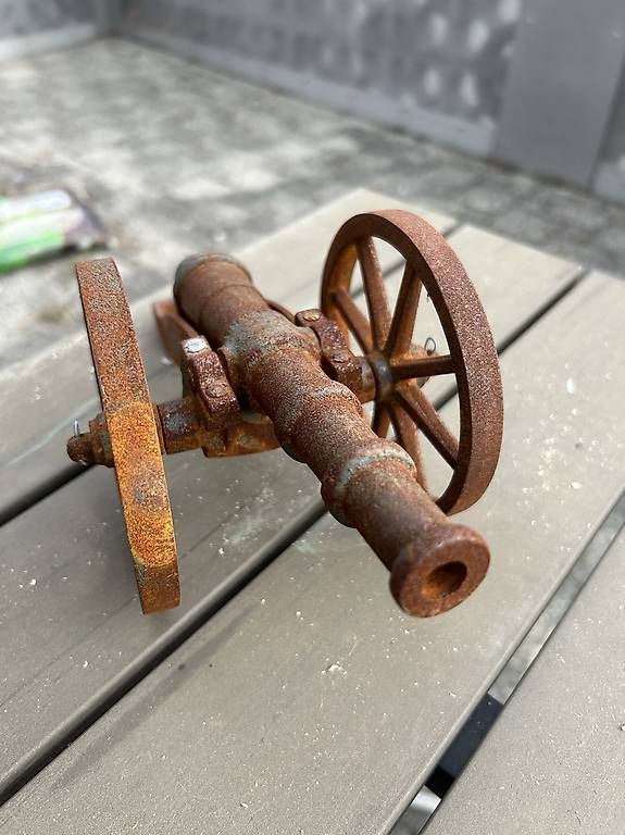 Tutte le decorazioni: Miniatur Kanone – Usato da Wetzikon ZH venduto da episcopo01 2