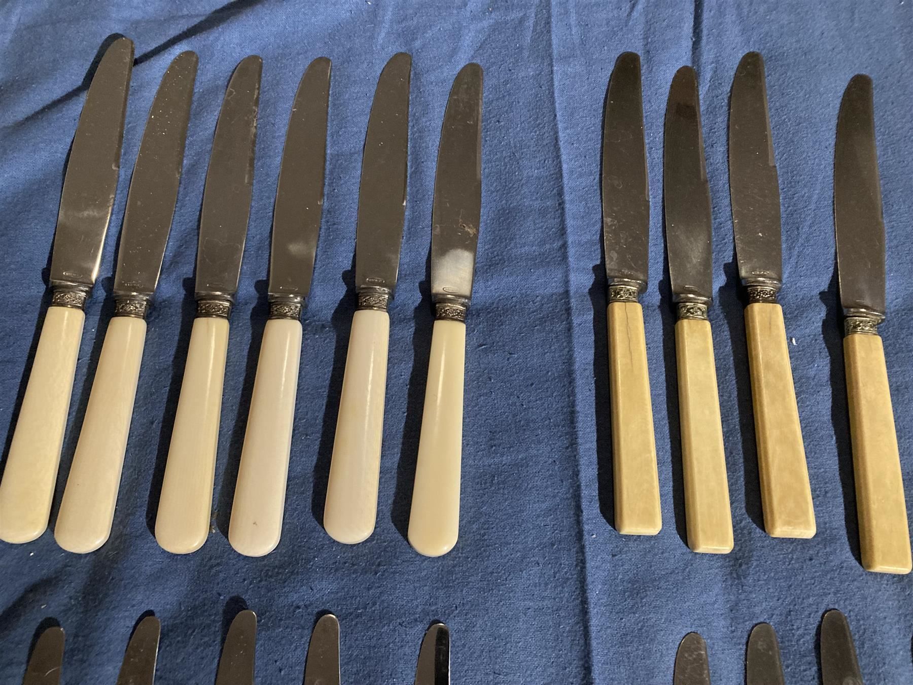 Posate: Antike Tafel Messer – Usato da Zürich venduto da onuba 3