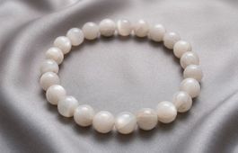 Mondstein-Armband