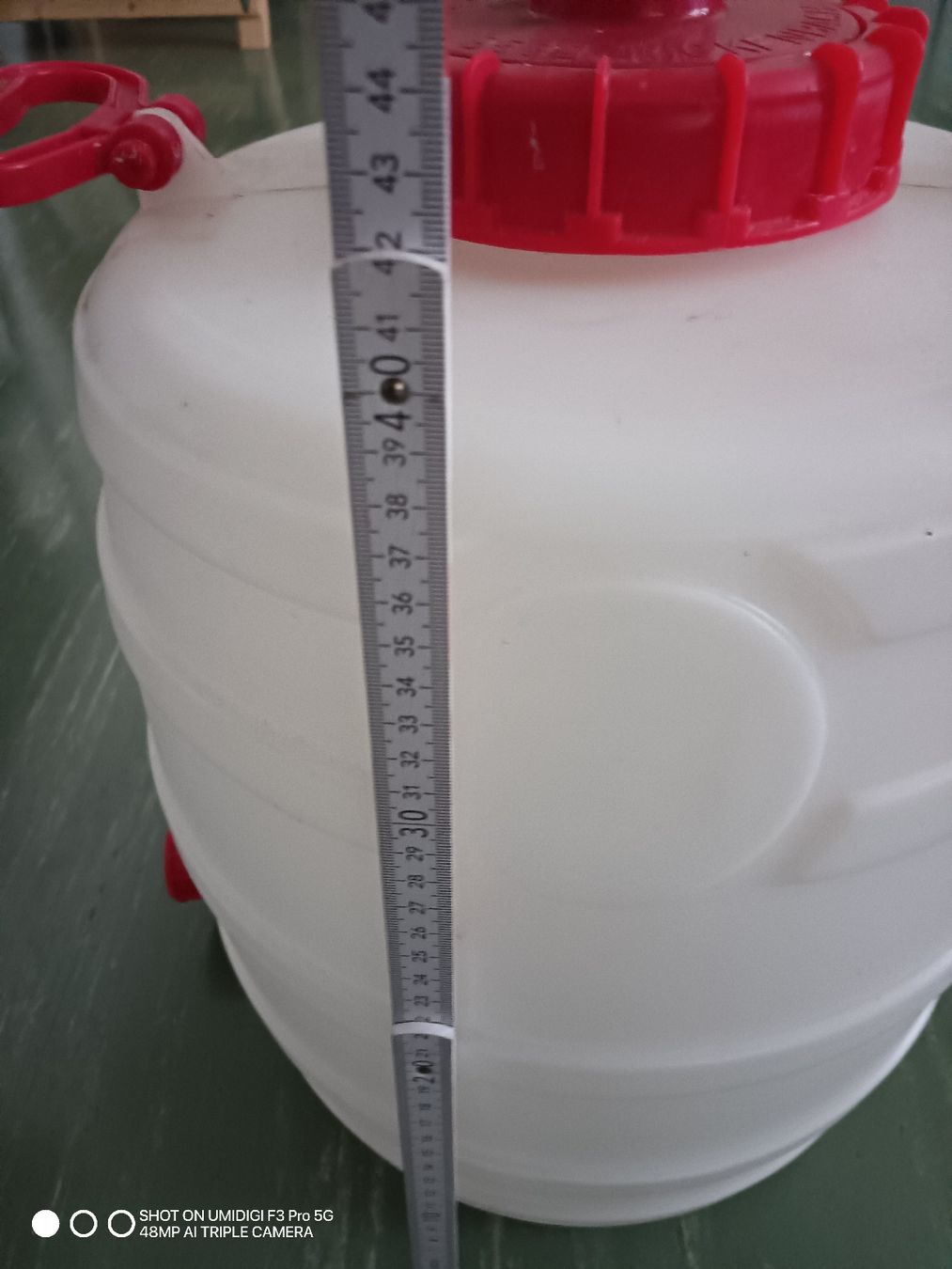 Tränken & Tröge: Behälter 30L ohne Hahn weiss Wassertank Kunststoff  – Neu (gemäss Beschreibung) aus Aarwangen von to-hirschi 4