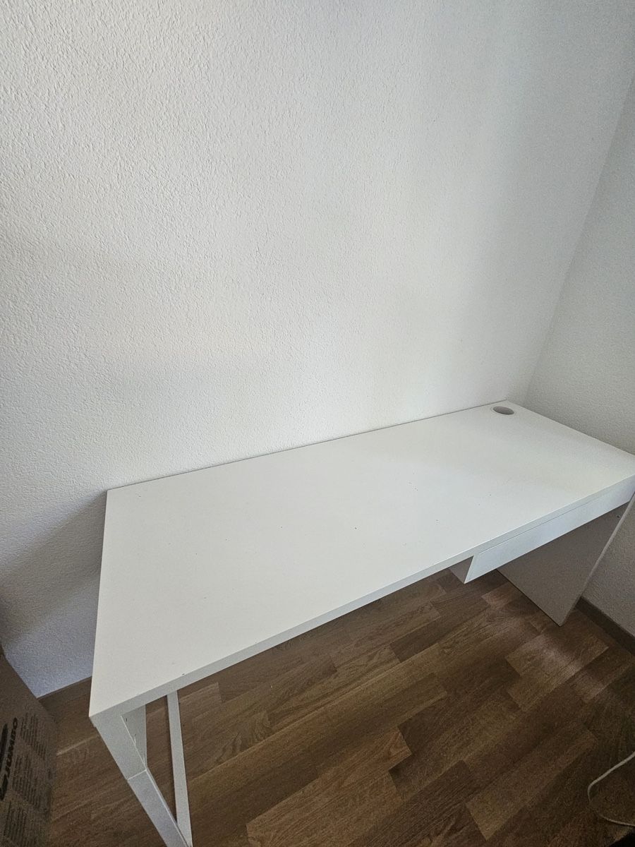 Schreibtische: White desk - 140cm – Gebraucht aus Bern von cia_6q9y 1