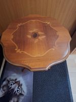 Beistelltisch aus Holz mit Intarsien gebraucht