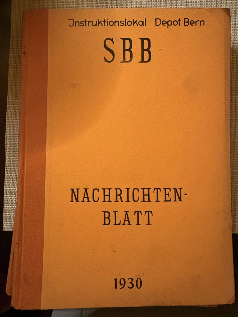 Libri: Nachrichten-blatt – Usato da vionnaz venduto da CFC_b48 3