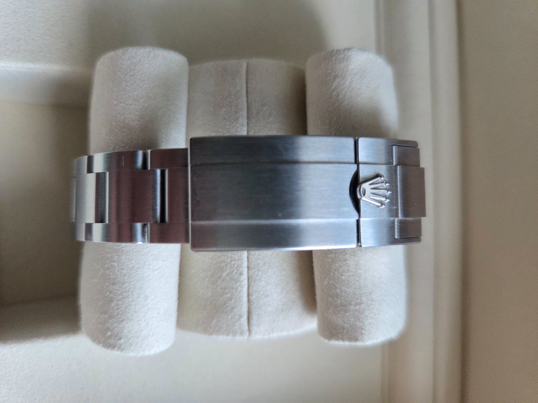 Rolex Uhren: Rolex Explorer 36 - 124270 - Fullset - 2025 – Gebraucht aus Olten von hjcs 3