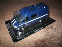 GAZ 2705 "Gazelle" Transporter 1:43 OVP  308