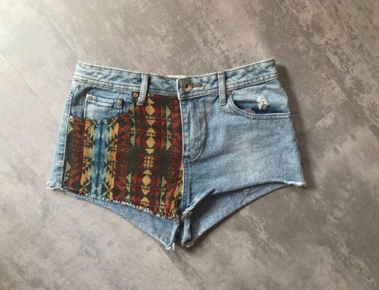 Jeans: Shorts Highwaist Gr. 38 – Gebraucht aus Ettingen von Echoo