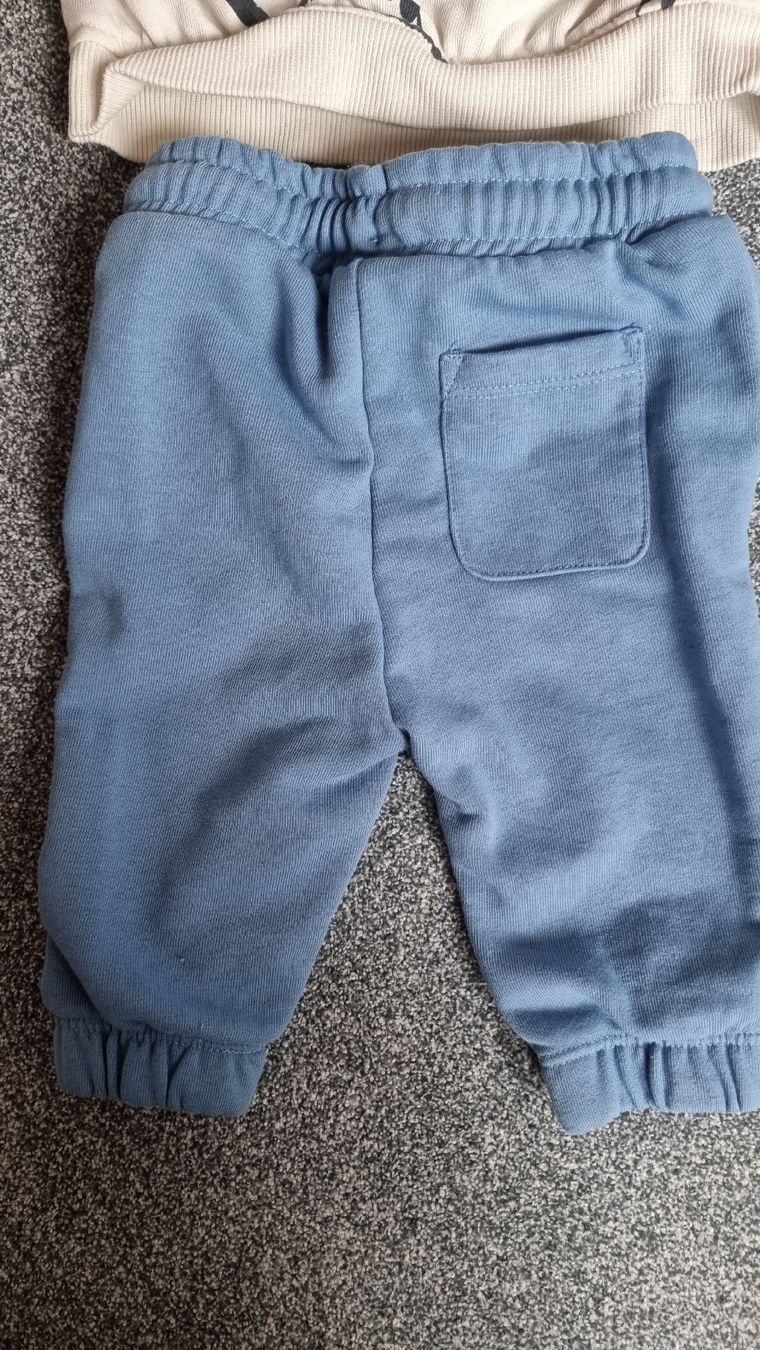 Lotti & Set di vestiti: ensemble jogging Stitch 60 – Usato da Les Breuleux venduto da Mily1991 4