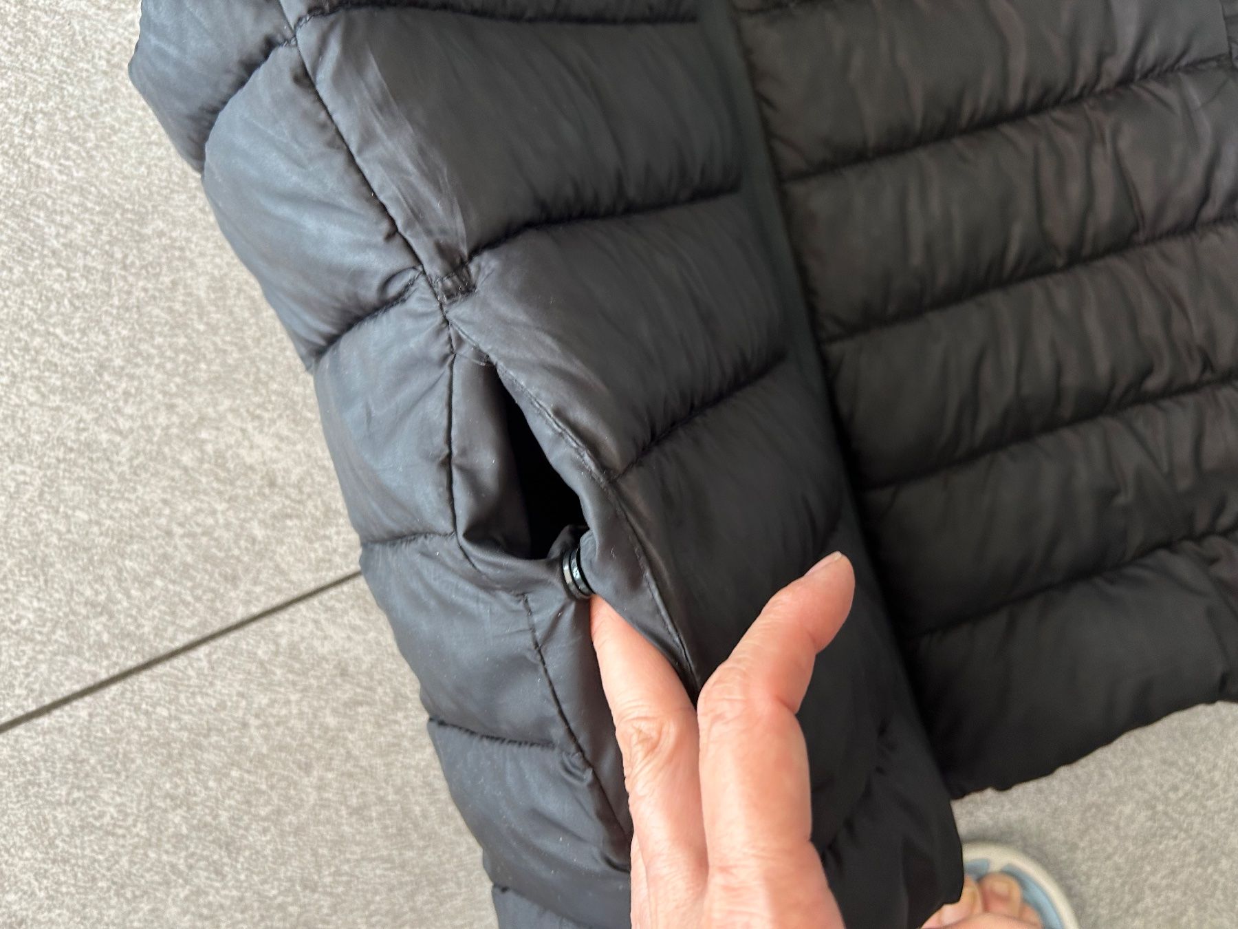 H&M Altro abbigliamento per bambino: weste / gilet léger NOIR Gr.170 – Usato da Arbedo venduto da nadia1973 1