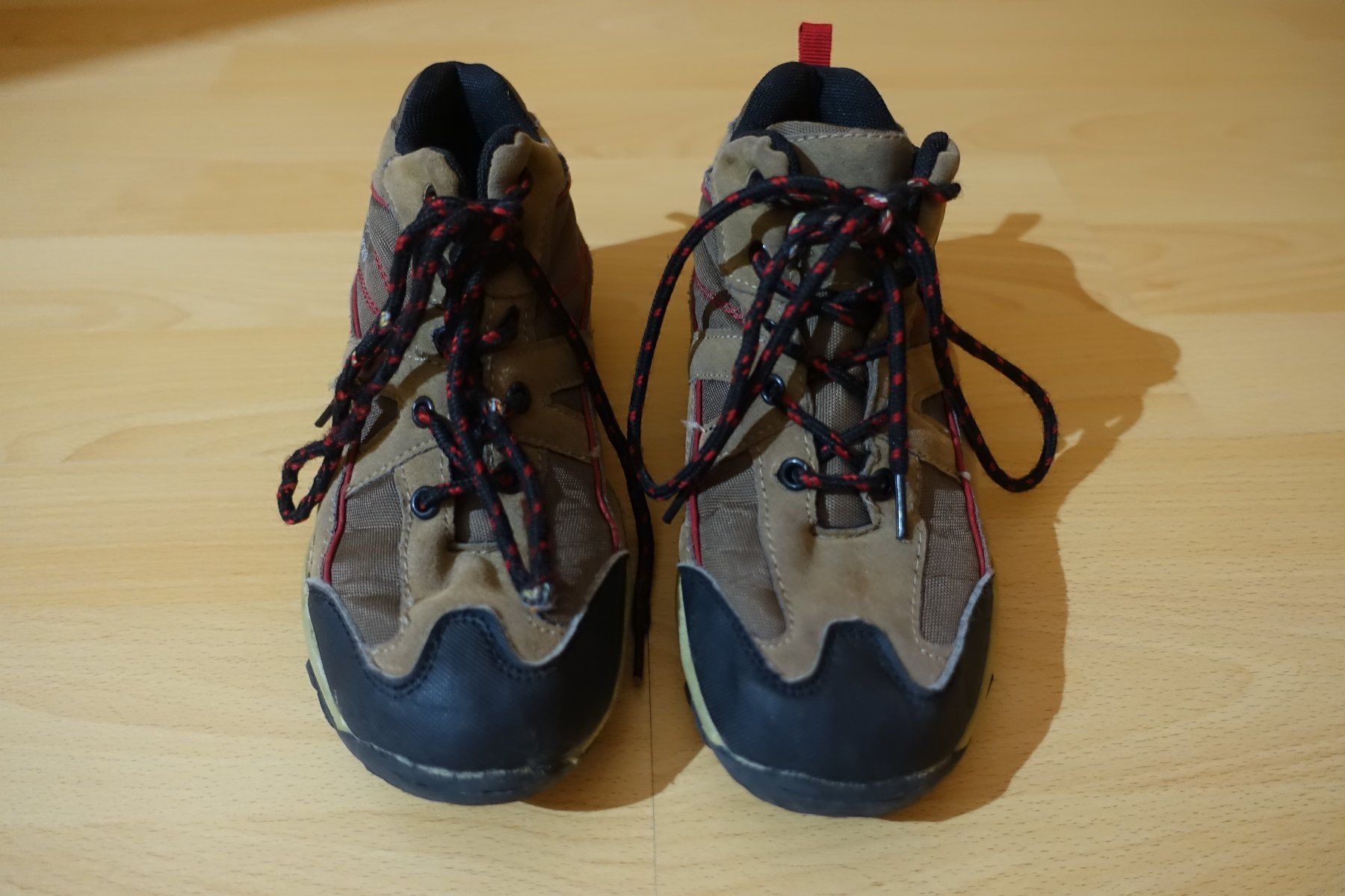 Scarpe per ragazzi: Chaussure de randonnée T35 – Usato da Chamoson venduto da daleva0204