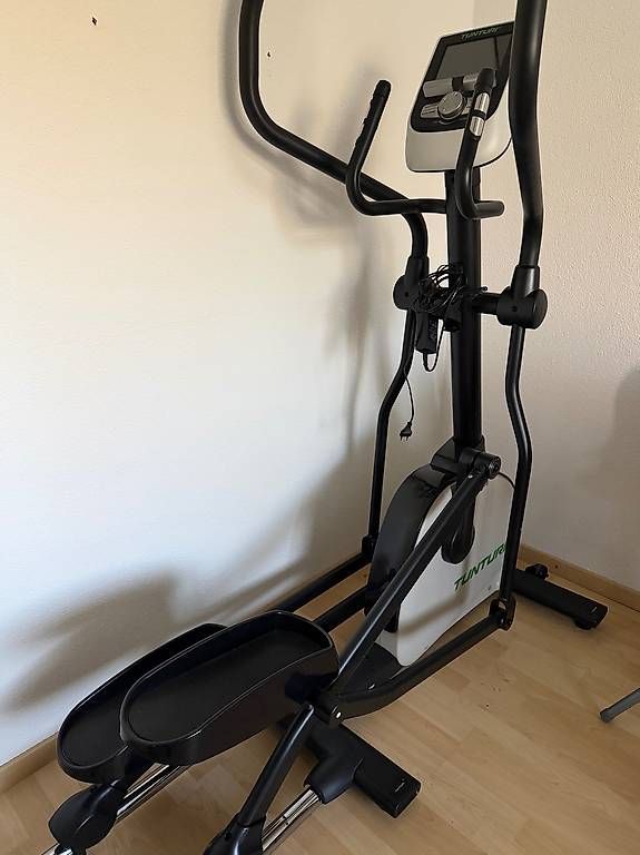 Tunturi Hometrainer: Crosstrainer TUNTURI – Gebraucht aus Engelburg von Evrofe