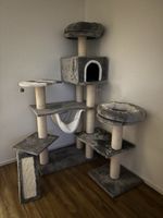 Katzenbaum grau mit Liegeflächen gebrauchter Zustand