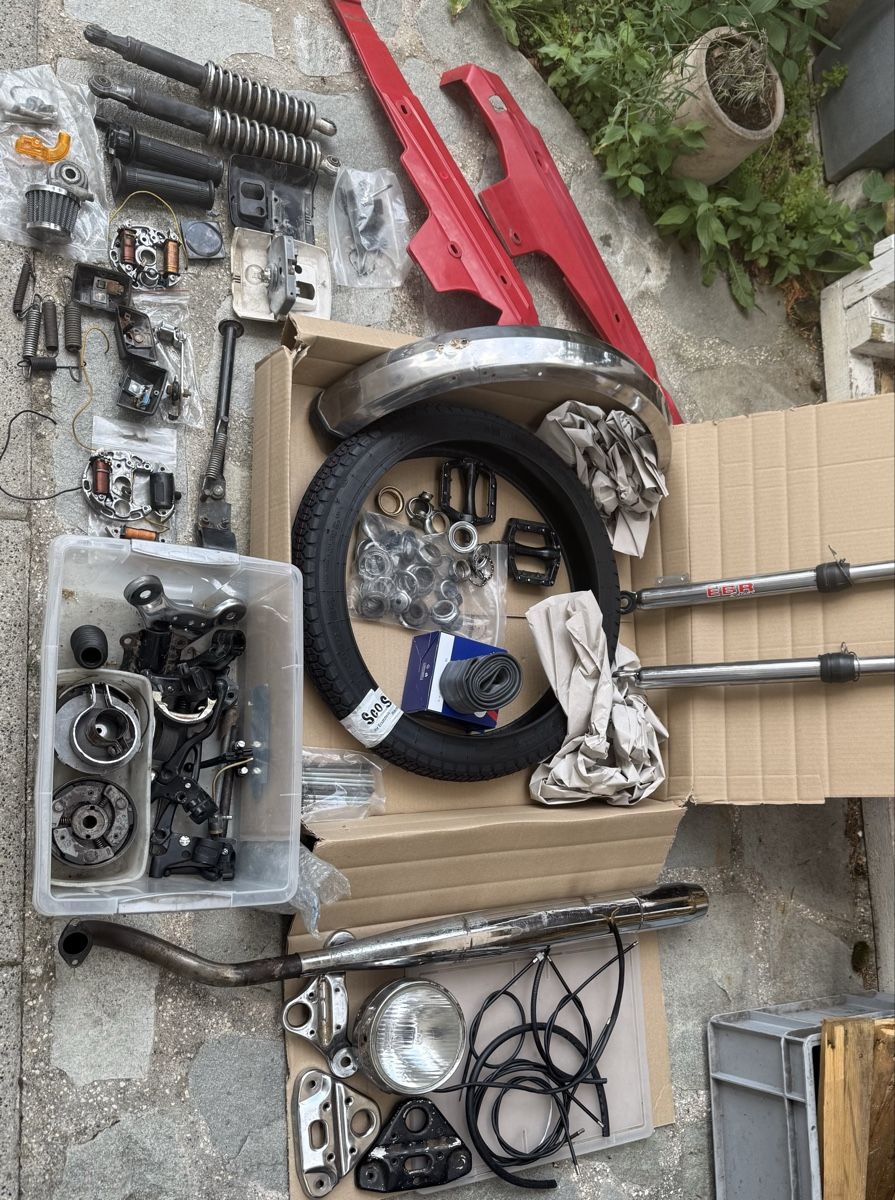 Puch Pièces pour mobylette: Puch maxi lot de pièces – D'occasion à Valeyres-sous-Rances par gegg 1