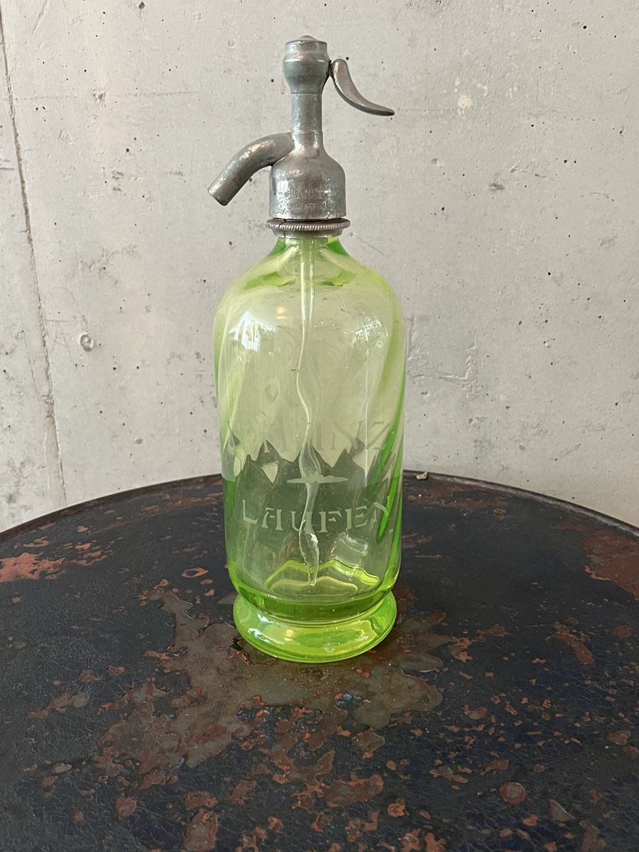 Bottiglie: Antike Syphonflasche aus Uranglas – Usato da Wabern venduto da La-Vitrine 3