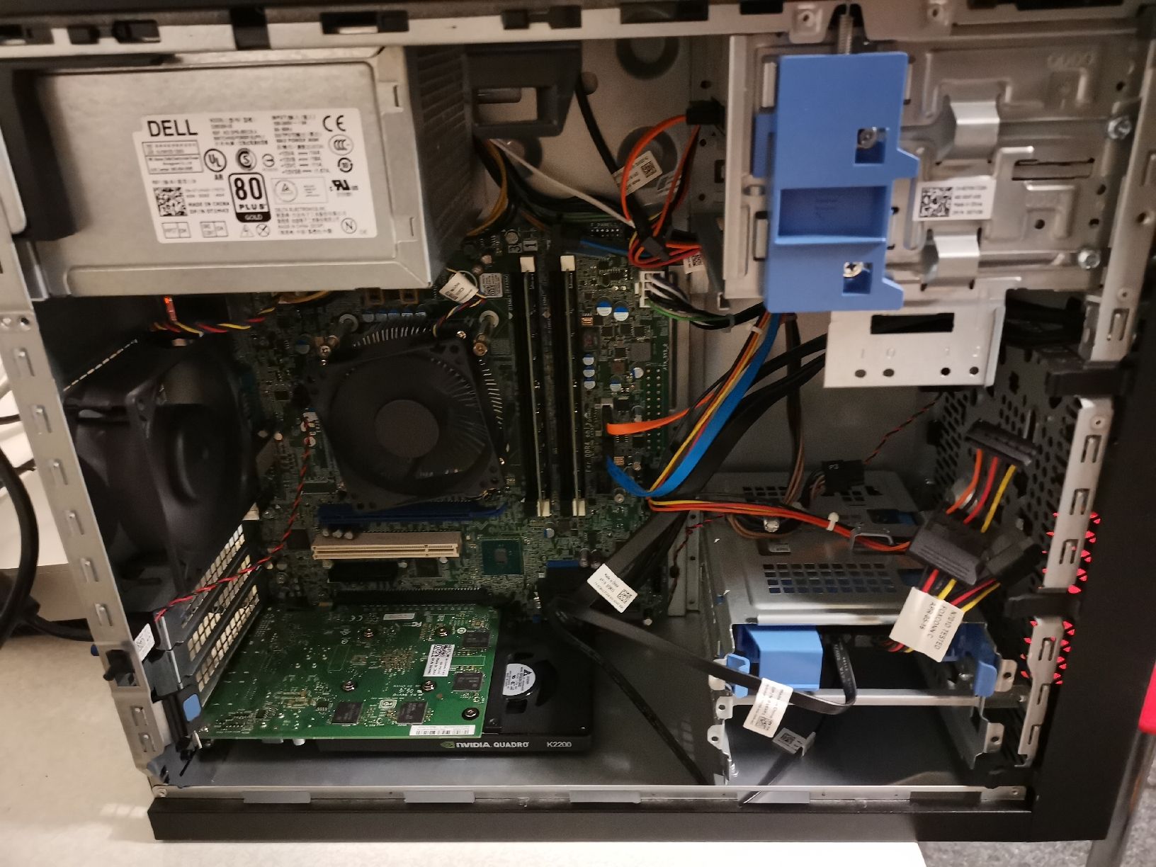 Dell PCs: Computer Dell Precision Tower 3620 – Gebraucht aus Schmitten FR von  3
