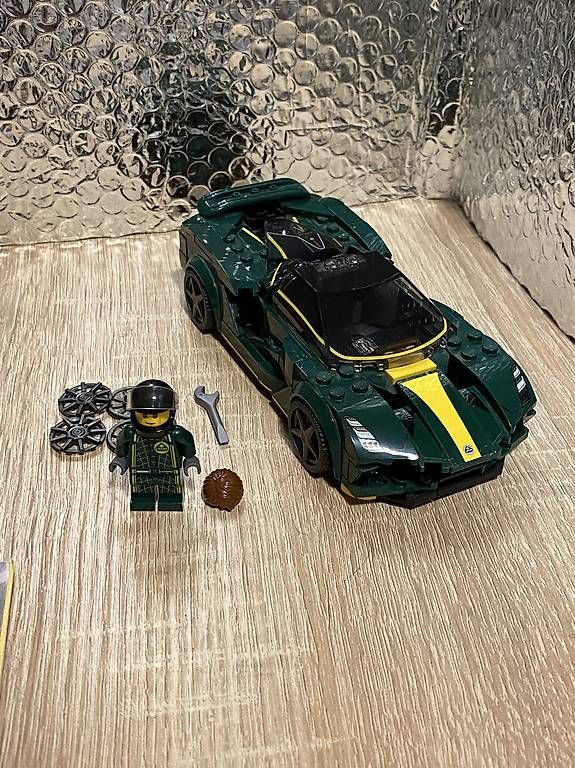 Lego Giocattoli: Lego Lotus – Nuovo (secondo la descrizione) da Lausanne venduto da emi_jkt9 1