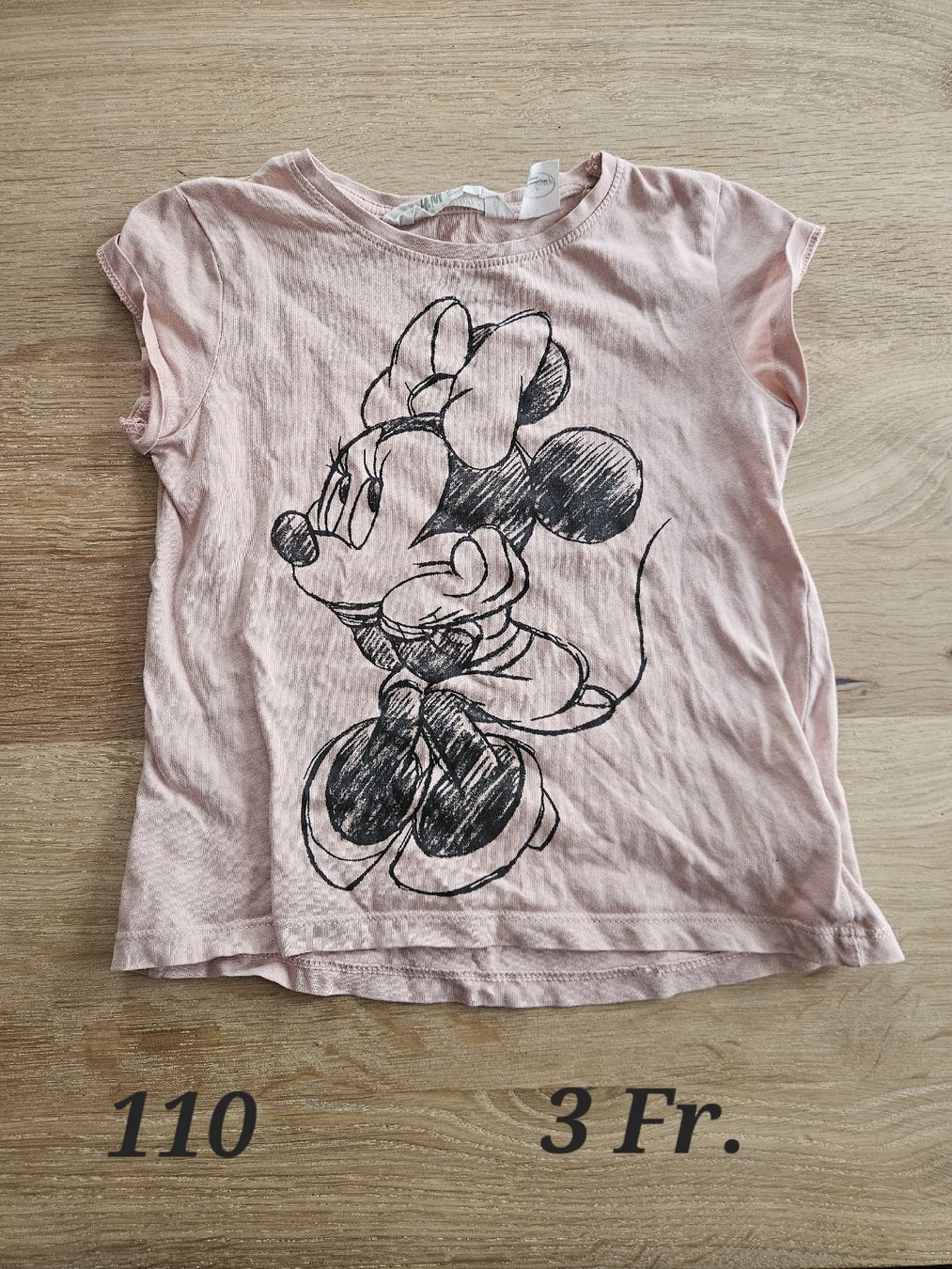 H&M Camicette, T-shirt & Top: Minnie Mouse T-shirt – Usato da Brittnau venduto da Ro-Sa1902