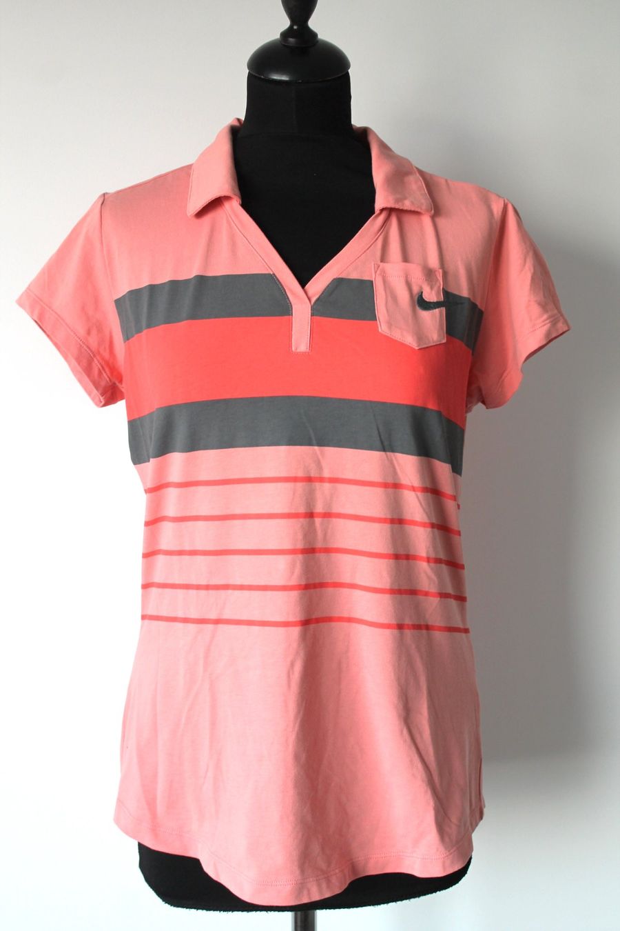 Nike Magliette Polo: Polo NIKE taille L – Usato da Chez-le-Bart venduto da jasse