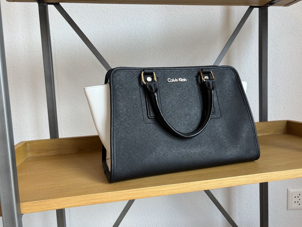 Calvin Klein Borse da donna: Hübsche Calvin Klein Handtasche – Nuovo (secondo la descrizione) da Wettingen venduto da mstoeckli27