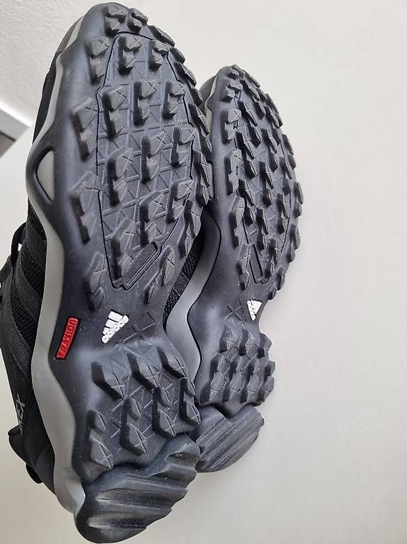 Adidas Scarpe da uomo: Gr. 39 1/3 Adidas Terrex schwarz – Usato da Sutz venduto da Dalilea 1