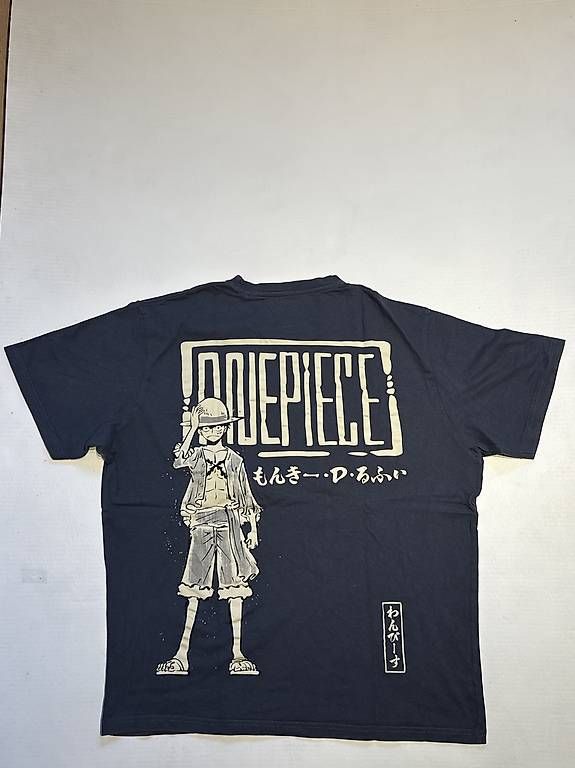 T-shirt: Cooles One Piece T-Shirt  – Usato da Biel/Bienne venduto da xav_8d66 1