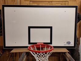 Basketballkorb Alder und Eisenhut / Spezialanfertigung !