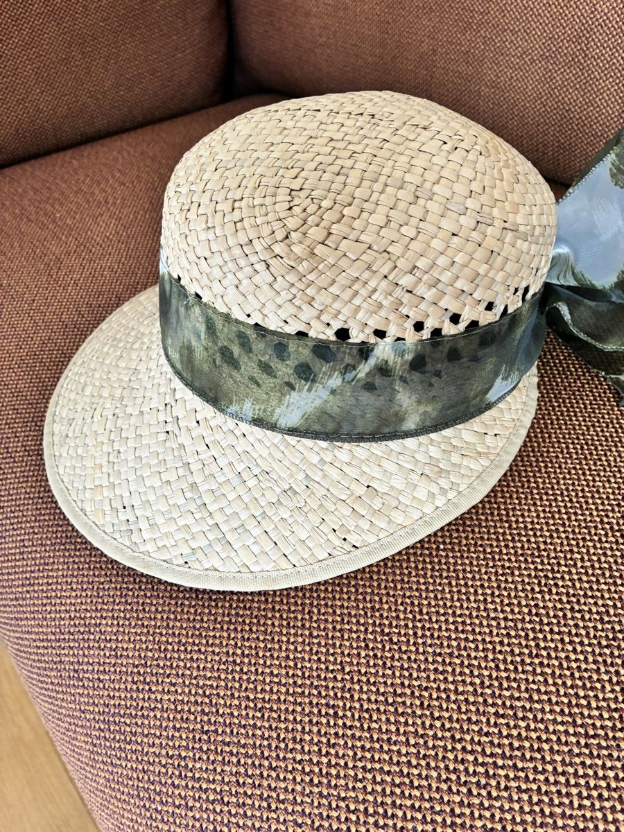 Hüte, Mützen & Caps: Stylish Summer Straw Hat with Green Ribbon Accent – Gebraucht aus Untersiggenthal von mic_ksv9 3